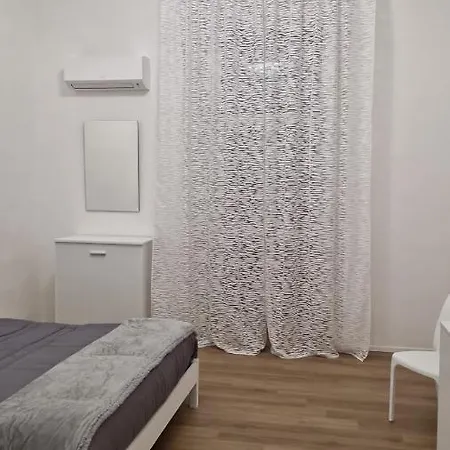 Raggio Di Sole 2 게스트하우스 바리